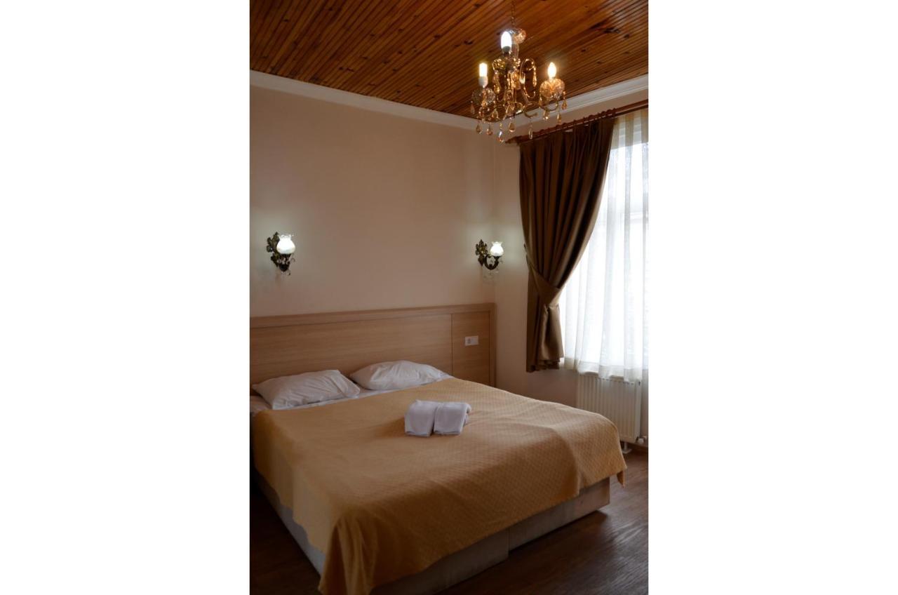 Piya Boutiqe